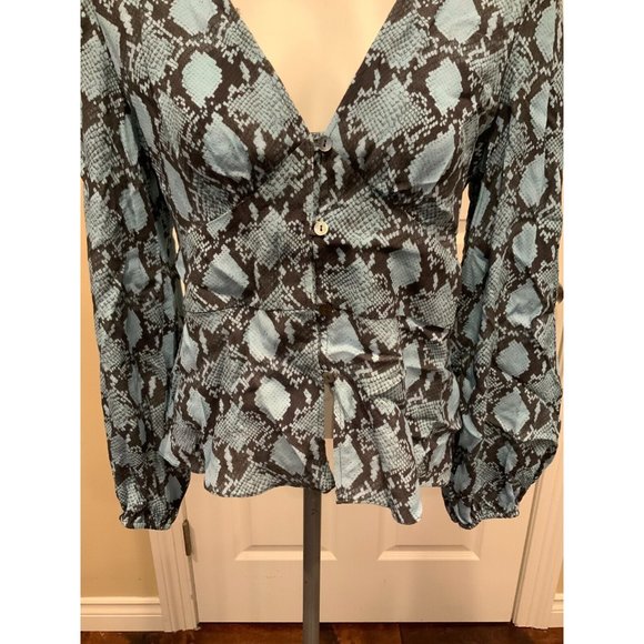 Rebecca Minkoff "Cindy" Blue Snakeskin Print V-Neck Top, Size Medium NWT $168 - Picture 3 of 7